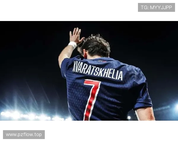 欧冠半场：鲁伊斯世界波制胜 克瓦拉茨赫利亚中柱 大巴黎1-0阿森纳